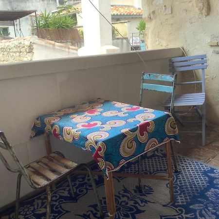 شقة Blue Bambou آرْلْ المظهر الخارجي الصورة